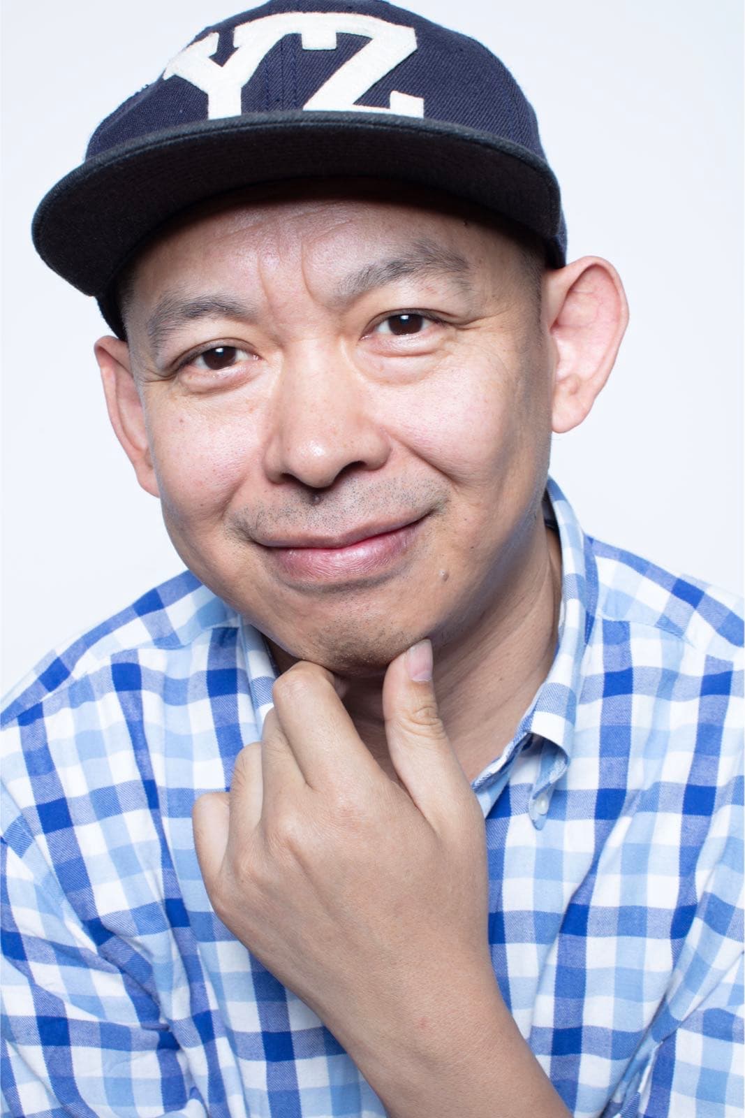 【岳小军】的肖像照